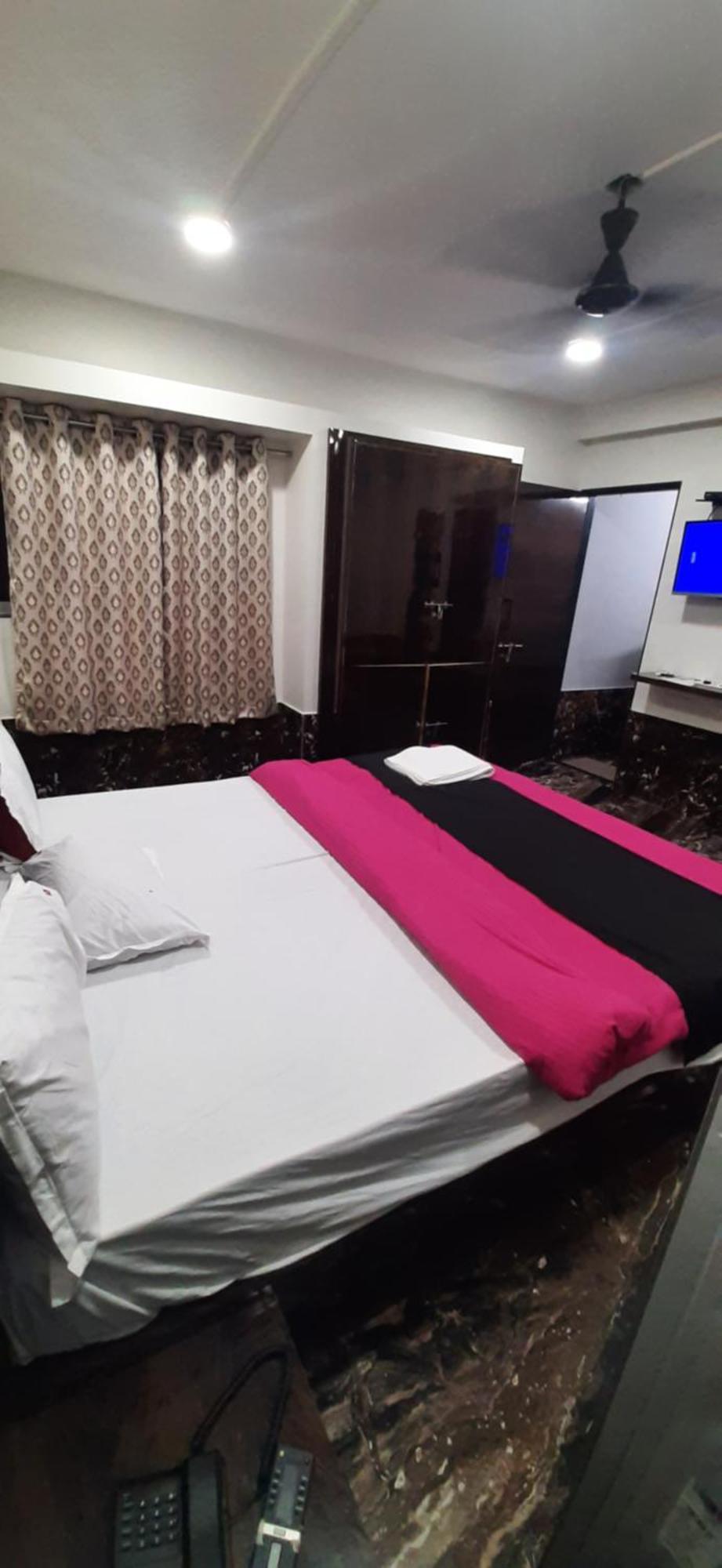 Hotel Silver Resort ดามัน ภายนอก รูปภาพ