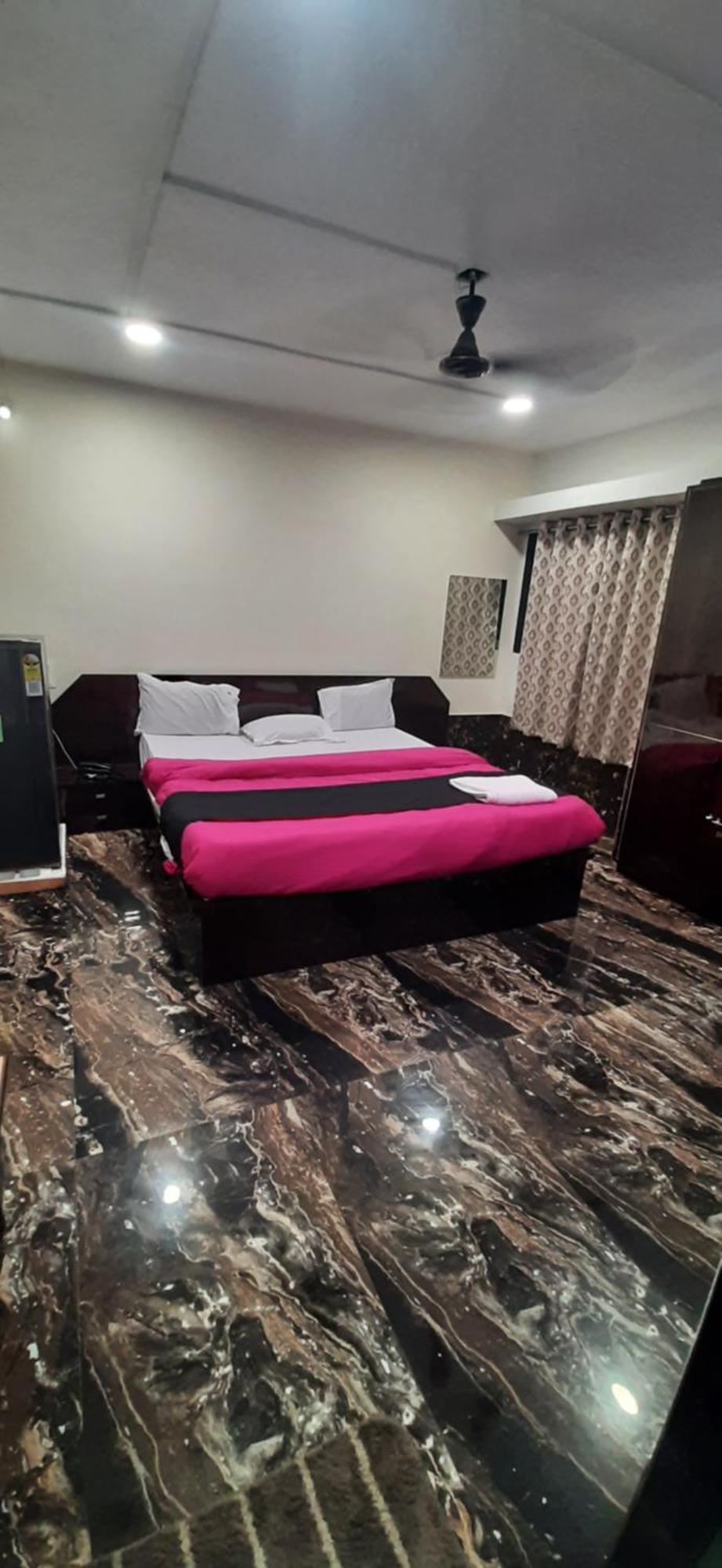 Hotel Silver Resort ดามัน ภายนอก รูปภาพ
