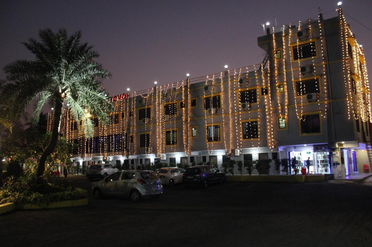 Hotel Silver Resort ดามัน ภายนอก รูปภาพ