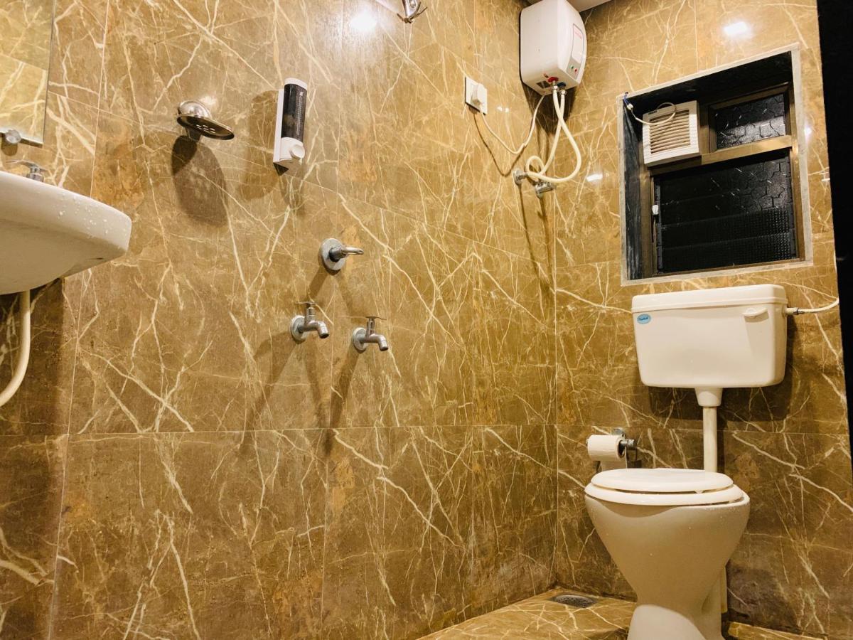 Hotel Silver Resort ดามัน ภายนอก รูปภาพ